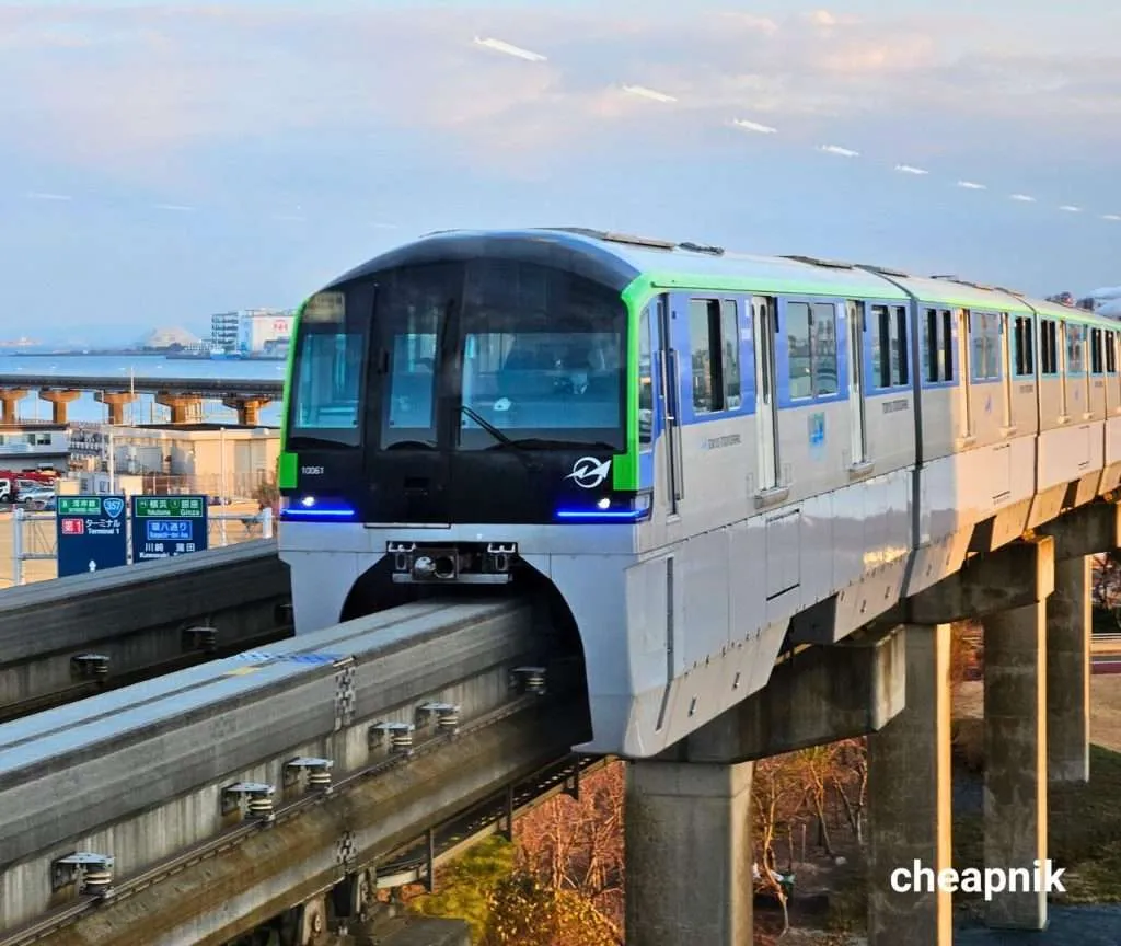 Tokyo Monorail Hamamatsucho